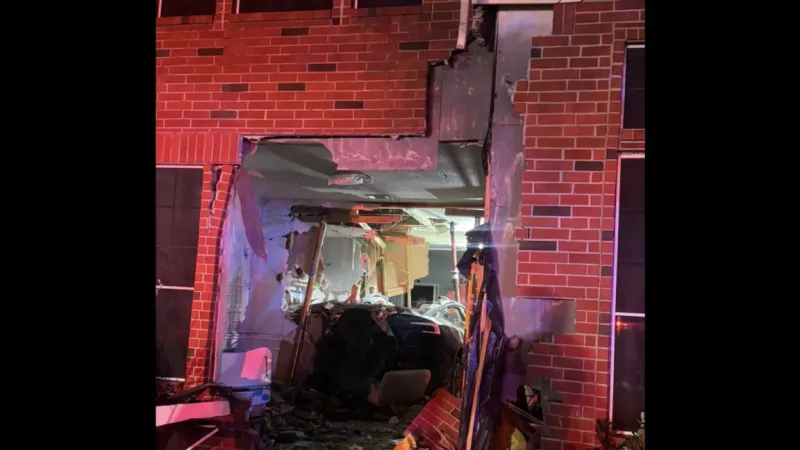 El timbre que grabó cómo un Tesla en piloto automático mataba a una señora en su salón