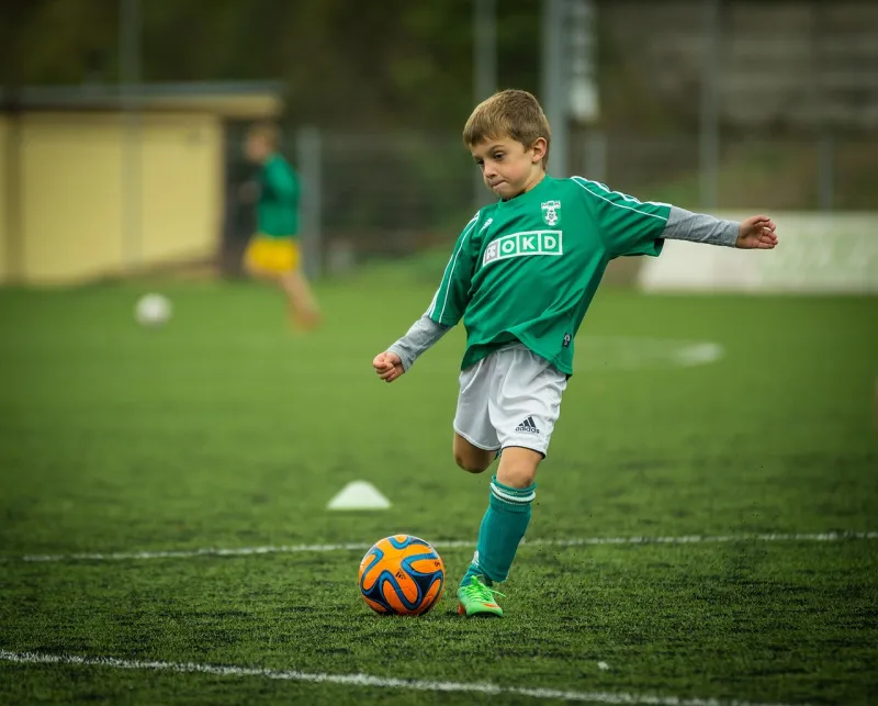 El truco cutre de los futbolistas para no llorar con las botas nuevas