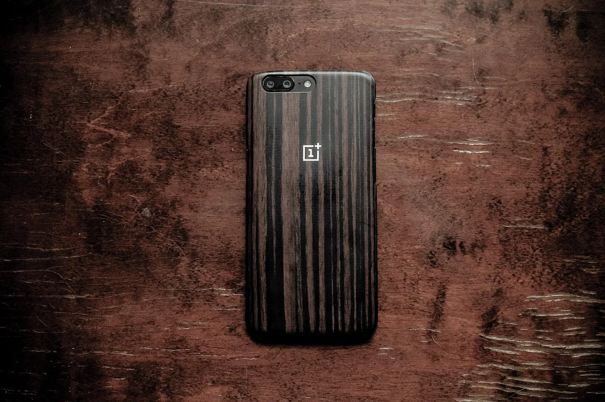 OnePlus tira la toalla: se retira de Estados Unidos, Europa y también de India