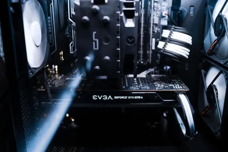La Radeon RX 9070 XT ya no es la cenicienta de Steam: sube en el ranking pero sigue lejos del podio