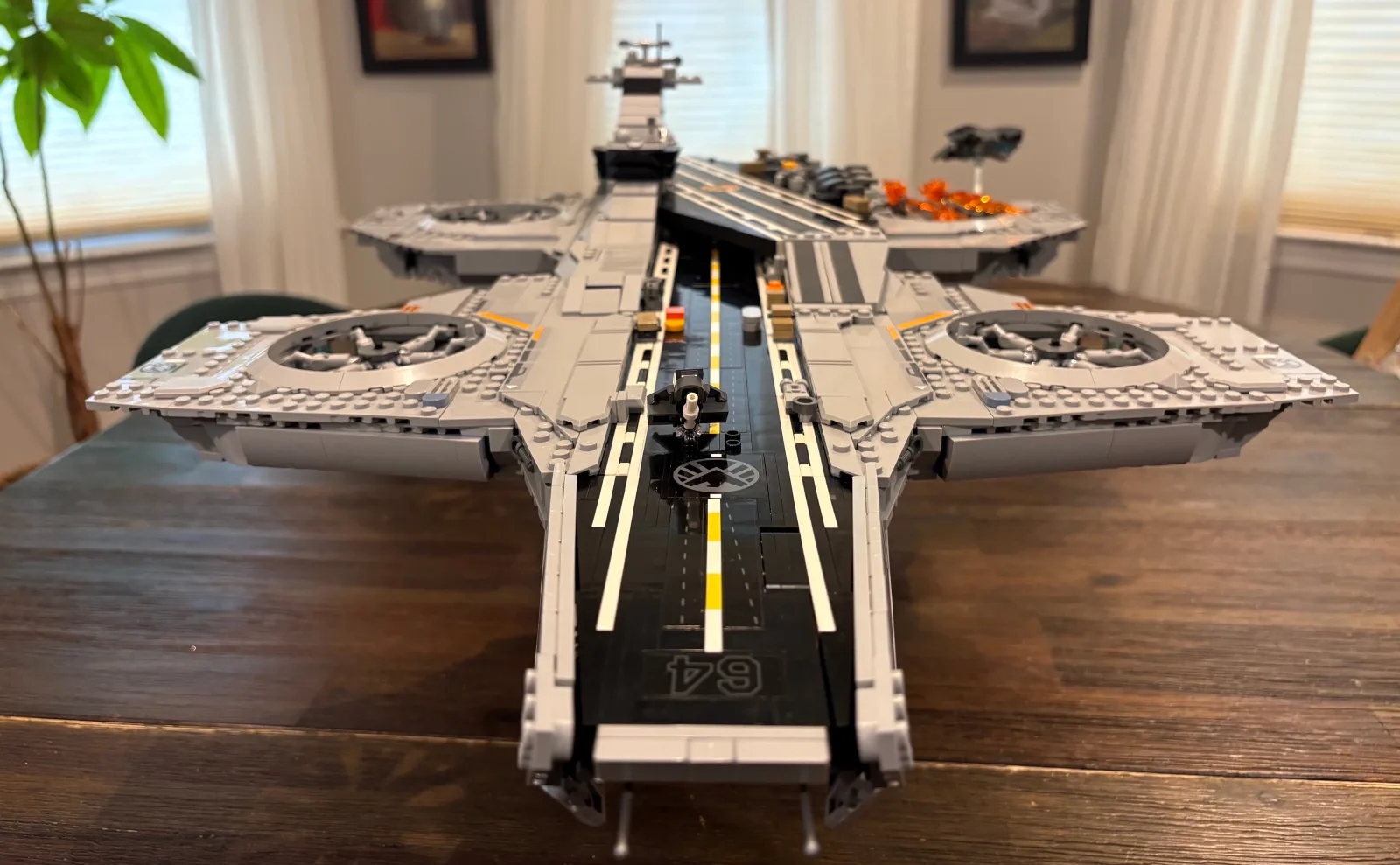 Me he pasado 8 horas montando el Helicarrier de LEGO y no me arrepiento ni un euro
