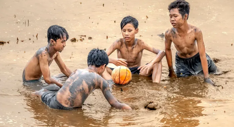 El acertijo de los niños embarrados: un lío de lógica que viene de lejos