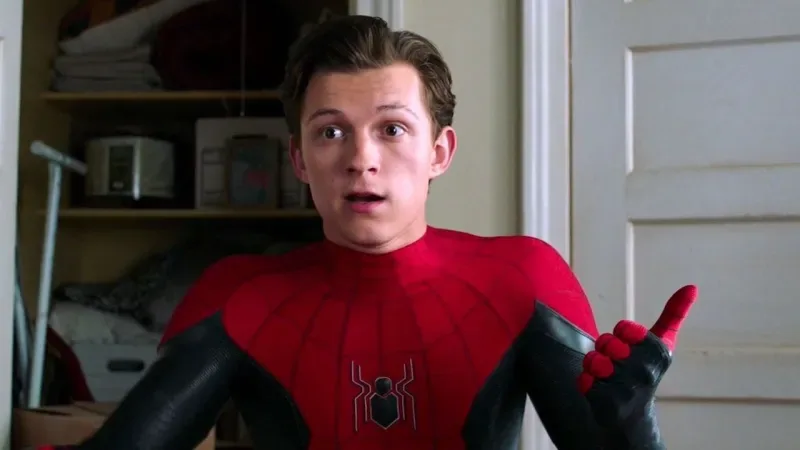 Tom Holland vuelve a hacer de las suyas: confirma (sin querer) que Spidey estará en los Vengadores