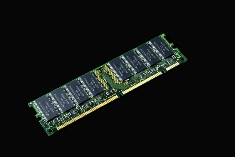 Micron se forra con la escasez de chips: de estar casi en la ruina a ganar 28.000 millones